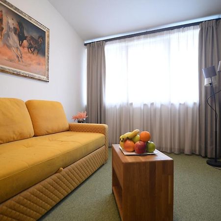 Apartmani Carolija Lucani Eksteriør billede