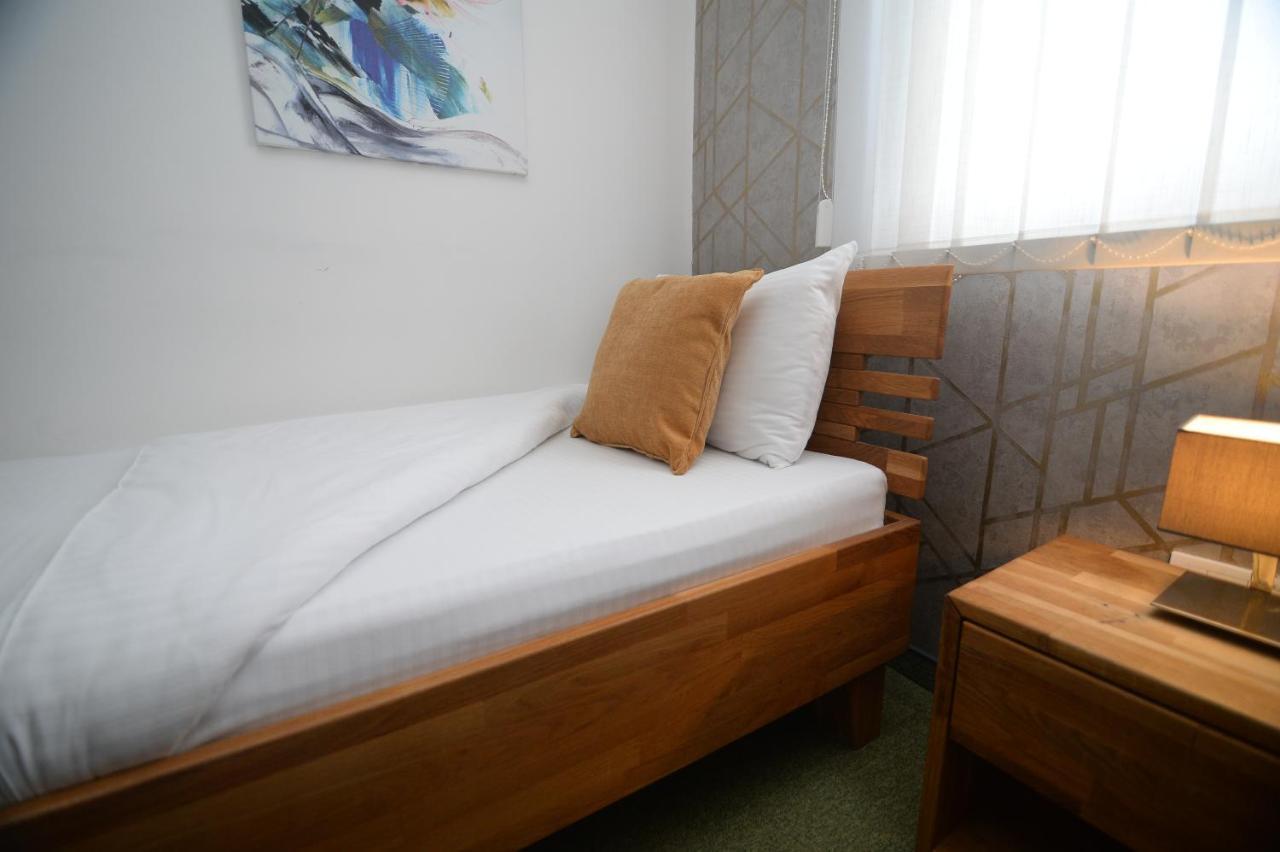 Apartmani Carolija Lucani Eksteriør billede
