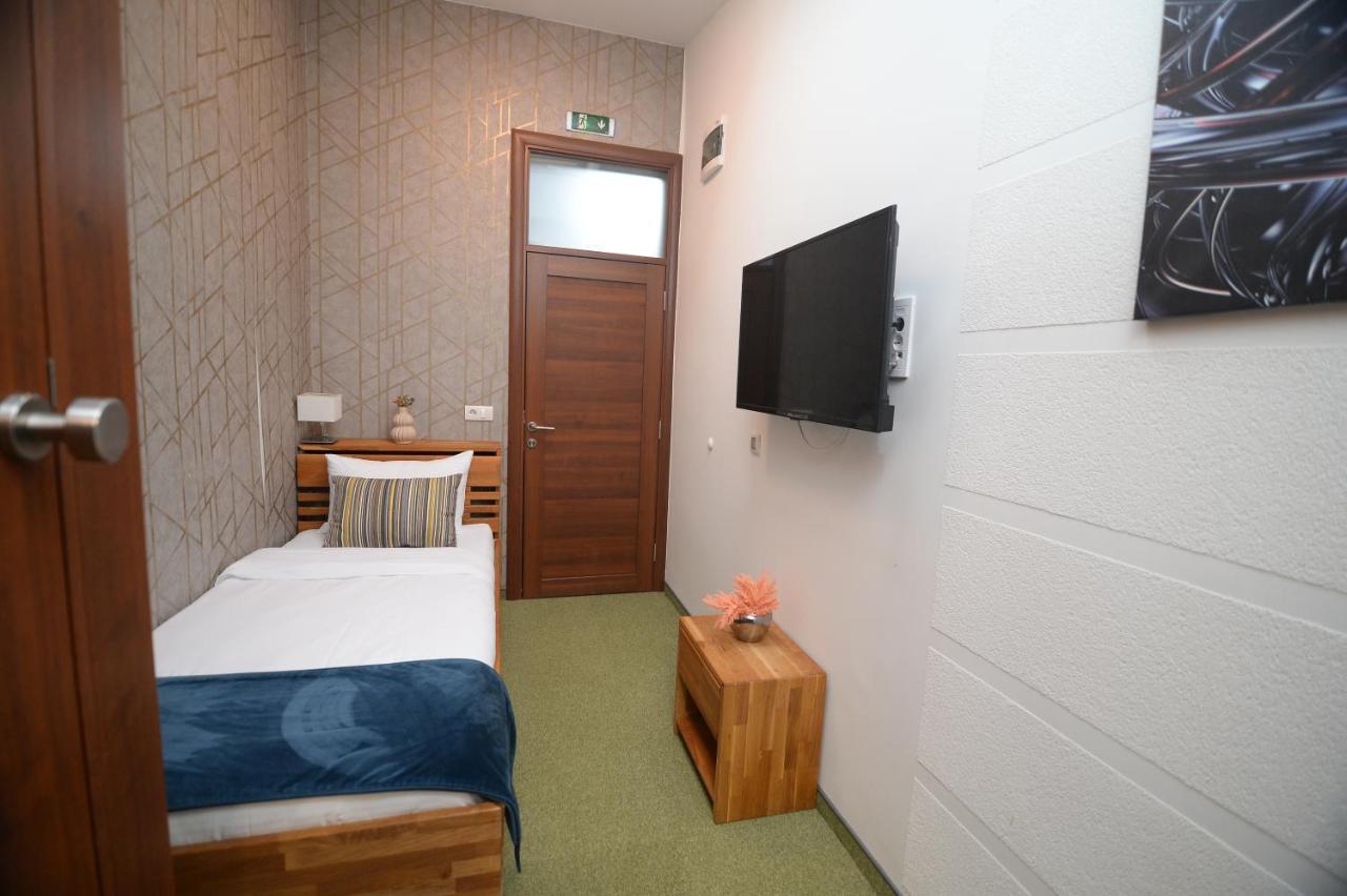 Apartmani Carolija Lucani Eksteriør billede